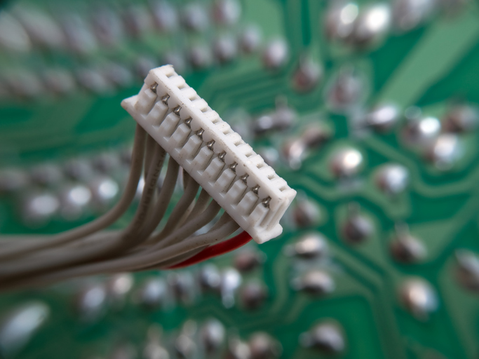 Crimp Contact-Based PCB Connectors vs. IDC Socket Connectors